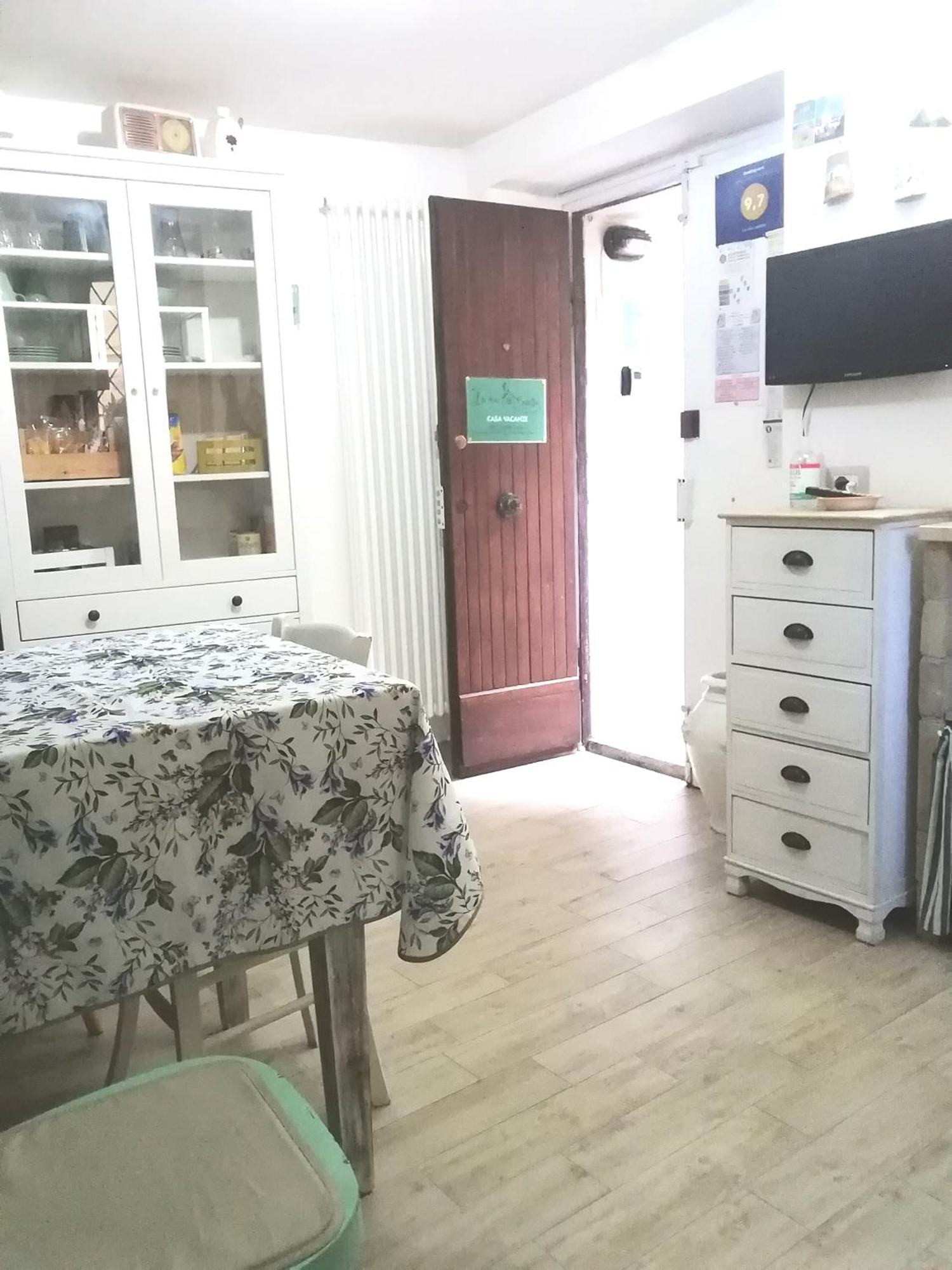 Casa Vacanza La Mia Casetta ซูตรี ภายนอก รูปภาพ
